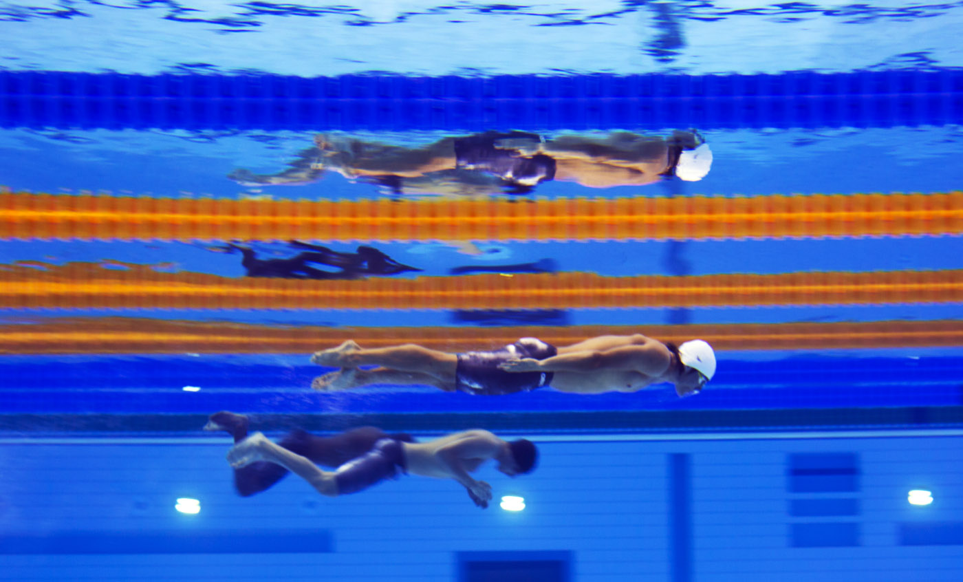 In the pool : London 2012 / Olympics : David Burnett | Photographer