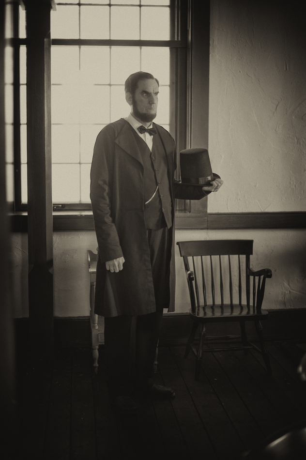 In the forum. : The  Lincolns - a Convention : David Burnett | Photographer