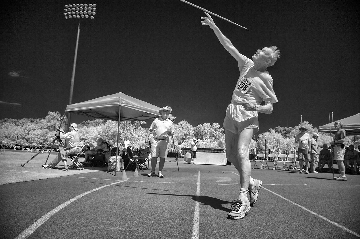 Javelin throw : Senior Athletes : David Burnett | Photographer