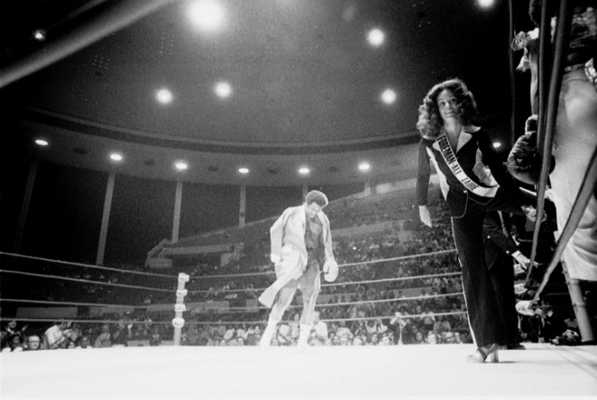 Heavyweight boxer George Foreman, promoting his bout with Muhammed Ali, Salt Lake City 1974 : Too Close UMFA : David Burnett | Photographer