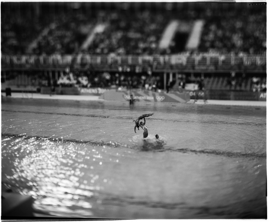 The Chinese Synchro Swimming team, Athens Olympics 2004 : Too Close UMFA : David Burnett | Photographer