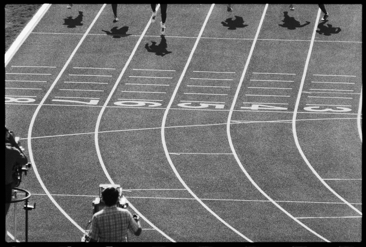 Carl Lewis touches the Finish Line, LA 1984 Olympics