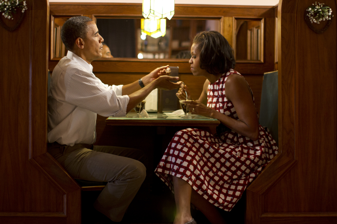 The First Couple shares a First Sundae - Iowa / 2012