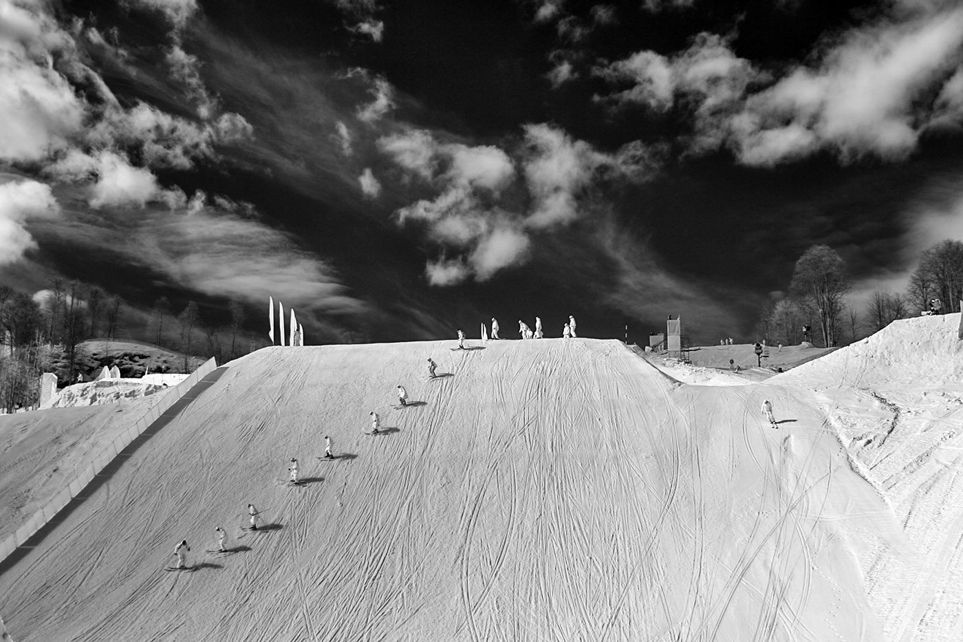 Grooming the slopestyle hill. ©2014 David Burnett/IOC : Sochi 2014 - the Winter Games : David Burnett | Photographer