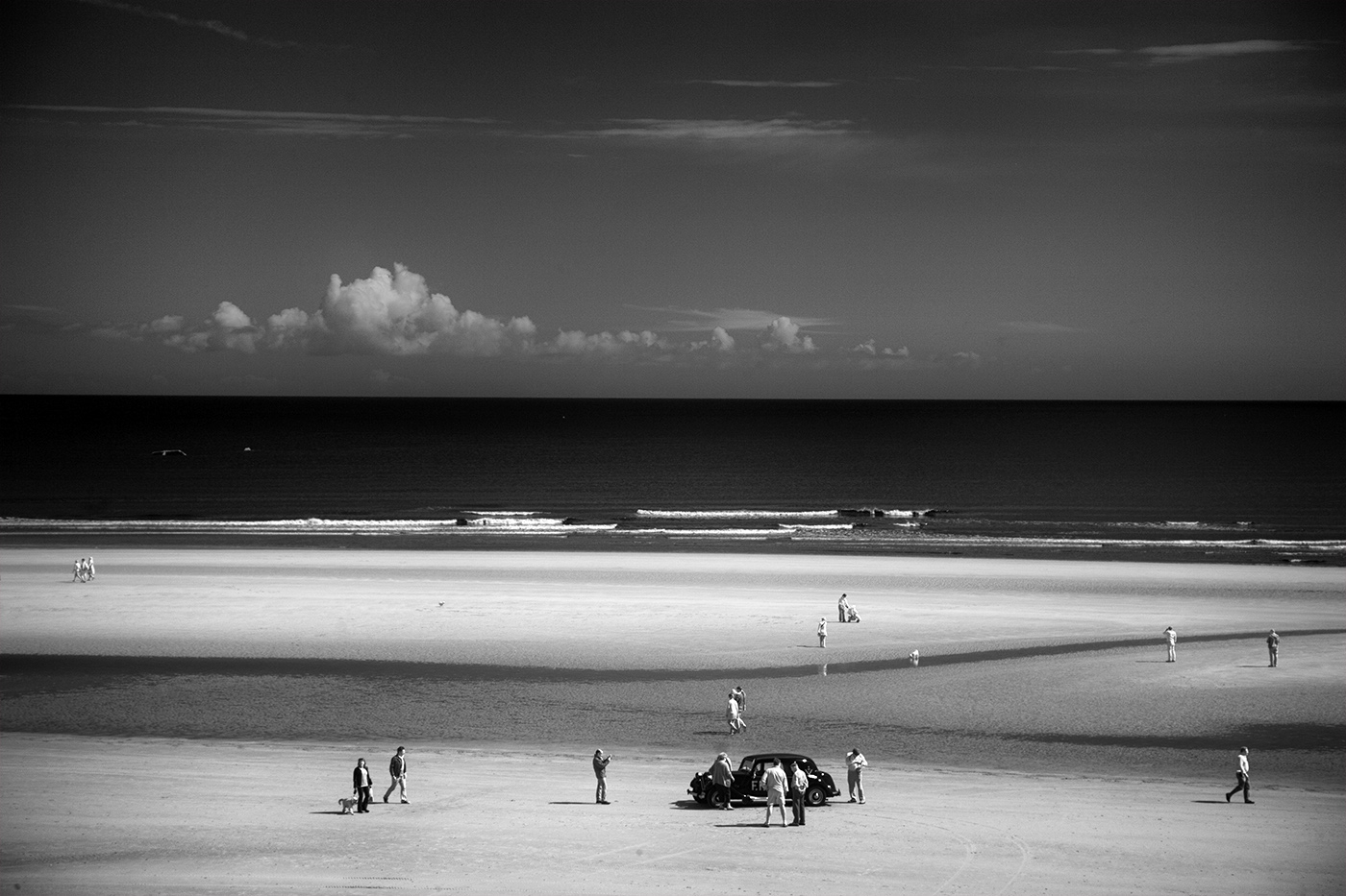 A view of Omaha Beach - June 6, 2014 : D-Day: the Men, the Beaches : David Burnett | Photographer