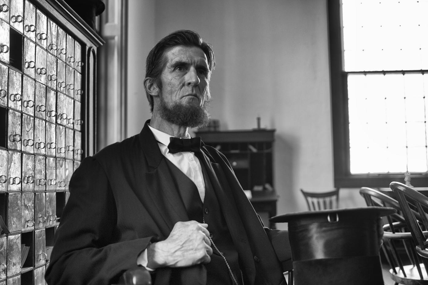 In the old State Capital : The  Lincolns - a Convention : David Burnett | Photographer