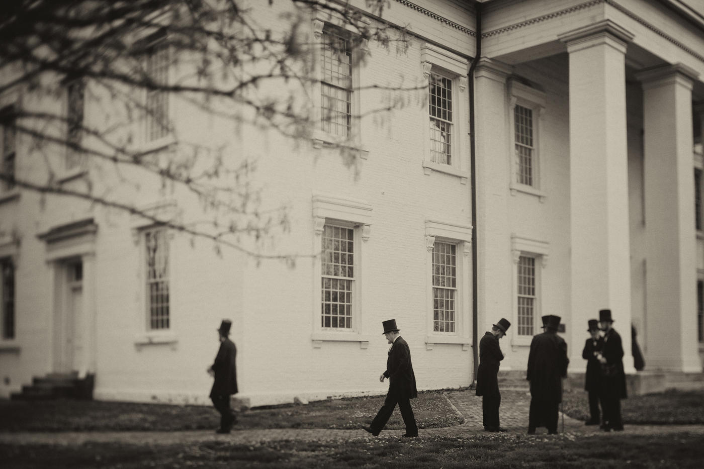 Milling about the Capital before the Forum. : The  Lincolns - a Convention : David Burnett | Photographer