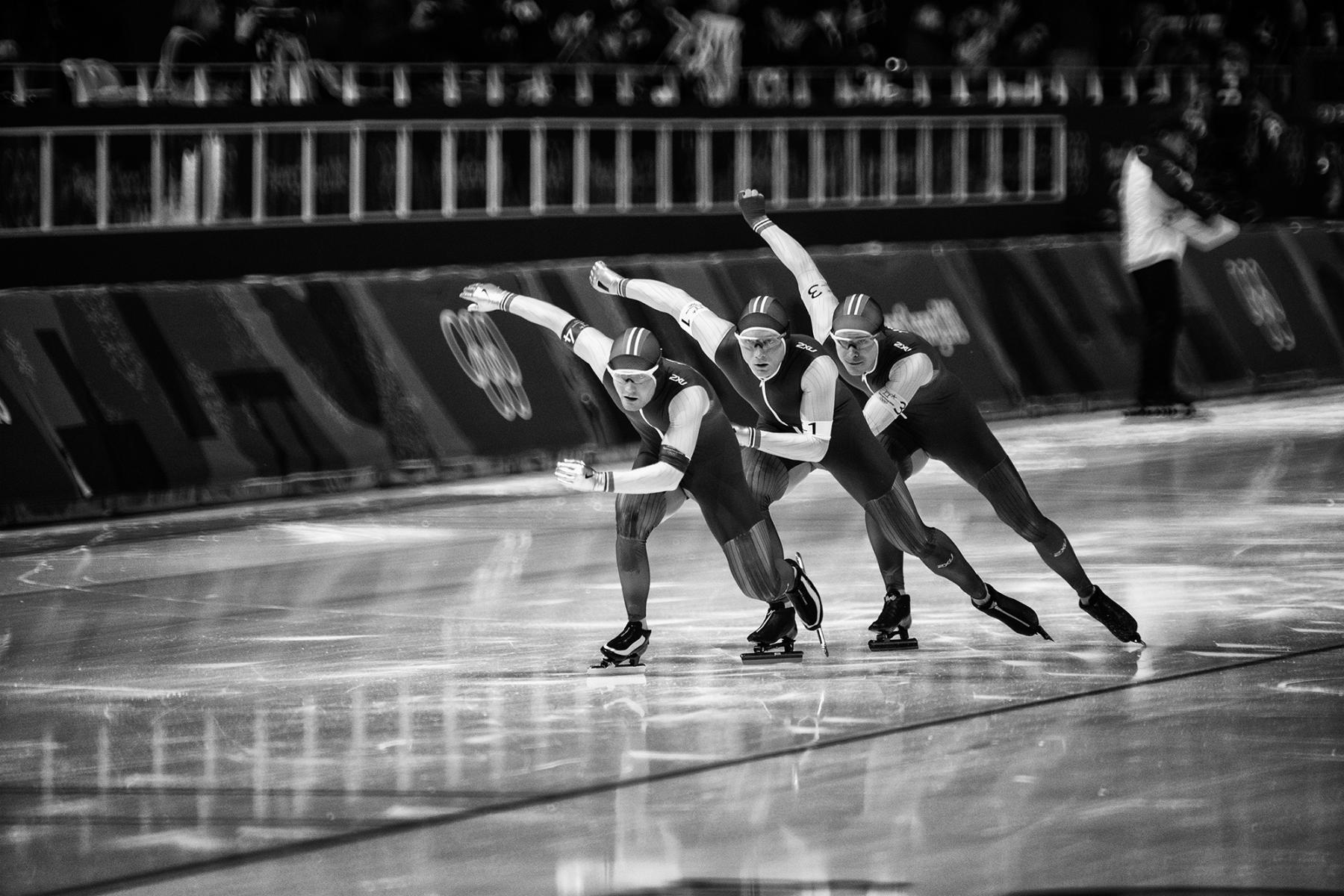 The Long Track speed skating: ballet and speed : Pyeongchang 2018 Winter Games : David Burnett | Photographer