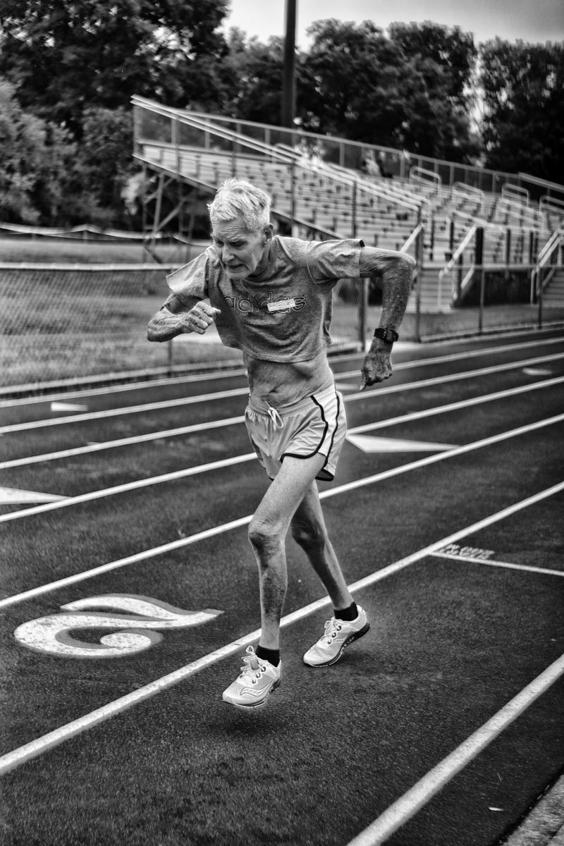 Men's 80+ 200m : Senior Athletes : David Burnett | Photographer
