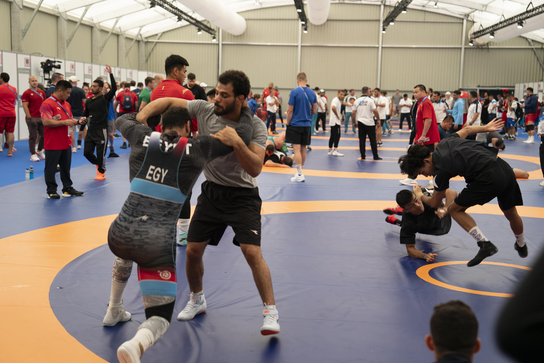 Warming up in the Wrestling venue : Paris 2024 Summer Games : David Burnett | Photographer