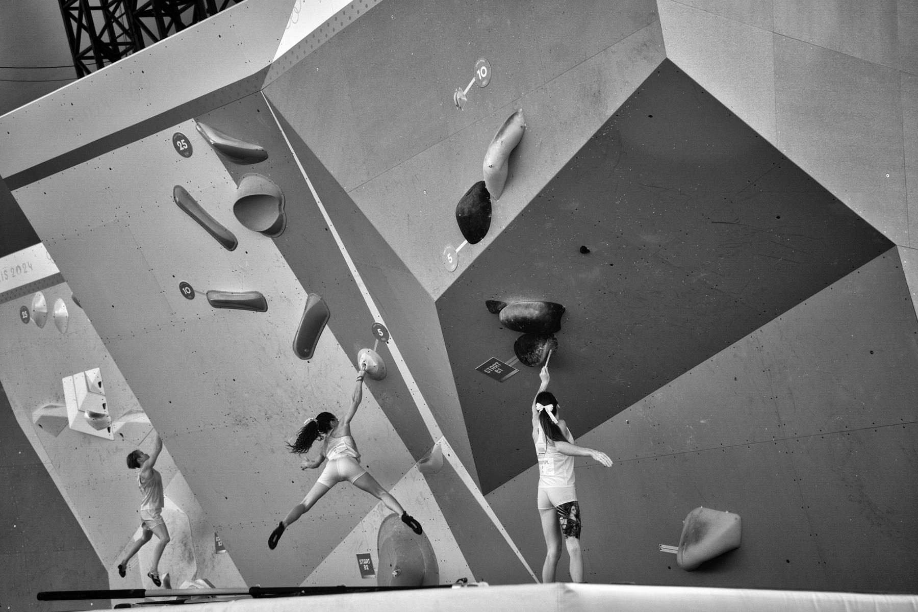 You either climb or your fall : Paris 2024 Summer Games : David Burnett | Photographer
