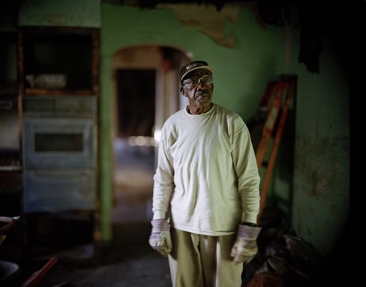 Herb Gettridge,at his flooded home, the 9th Ward : Aftermath : David Burnett | Photographer