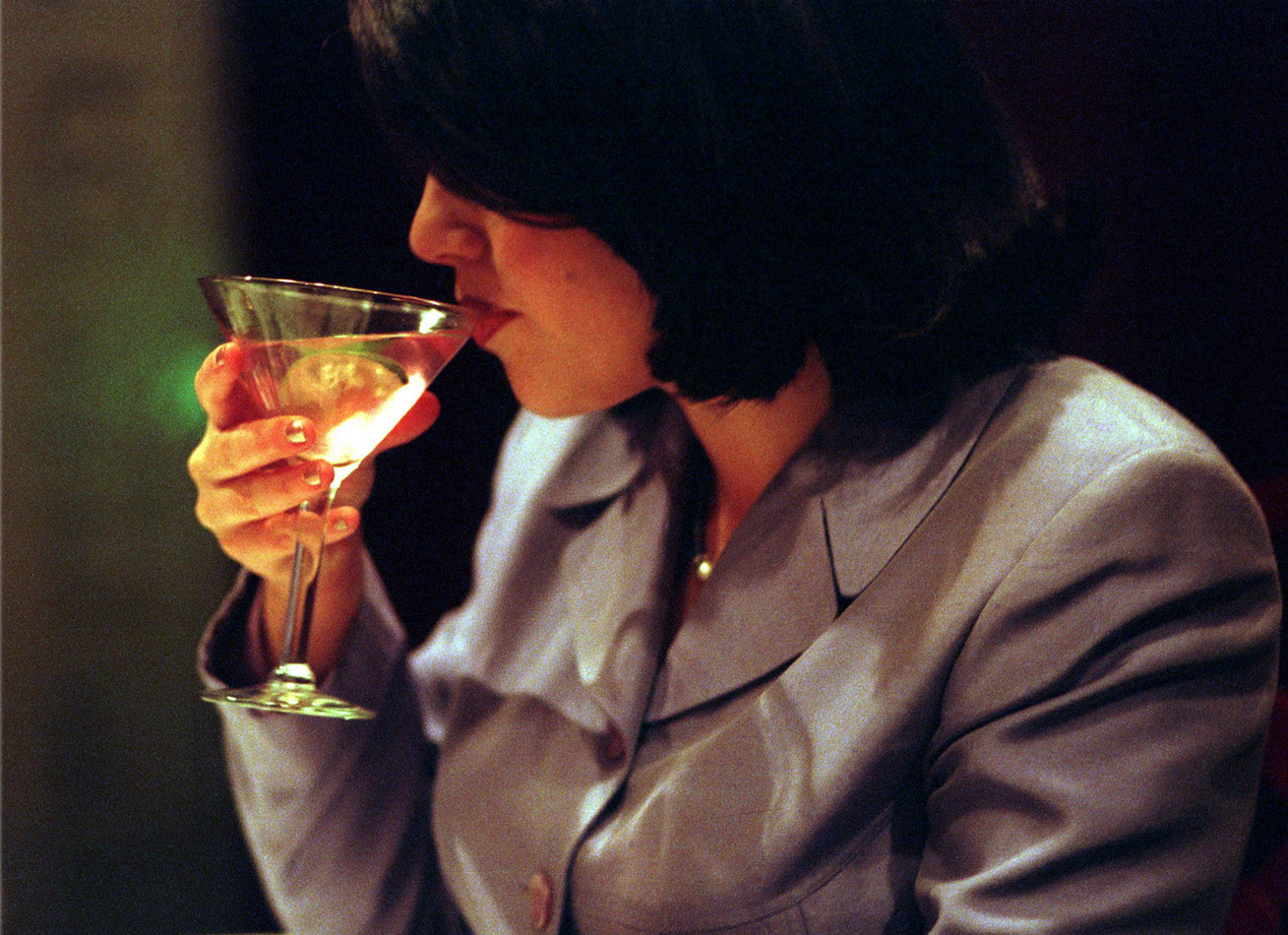 Another Cosmo martini for Monica Lewinsky : Classics, Old & New : David Burnett | Photographer