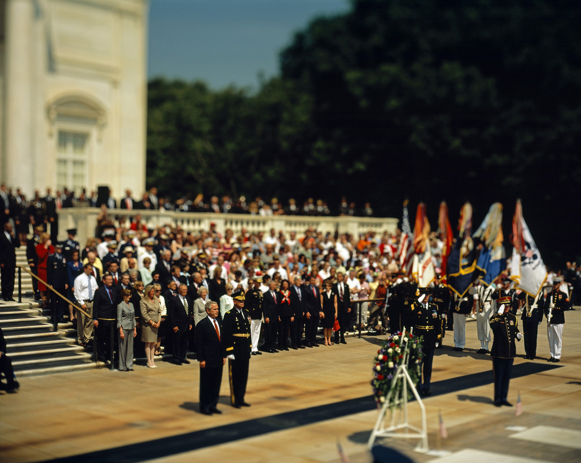 Bush at Arlington Cemetary : The Presidents  : David Burnett | Photographer